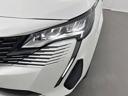 Photo 15 Peugeot 3008  Puretech 130ch S&S EAT8