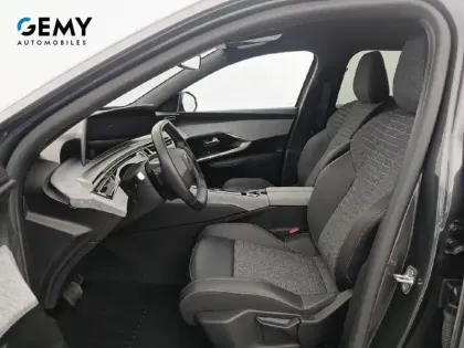 Photo 8 Peugeot 5008  Hybrid 136 e-DCS6