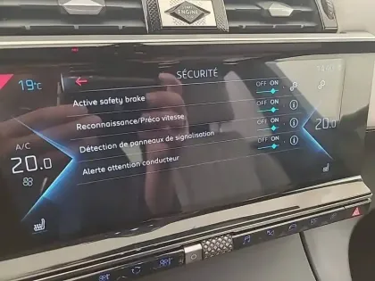 Photo 46 DS DS 7 DS7 Crossback Hybride E-Tense 225 EAT8