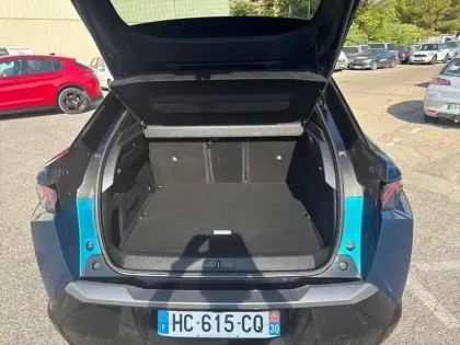 Photo 15 Peugeot 3008  Electrique 210 ch 73 kWh