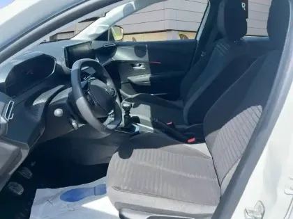 Photo 8 Peugeot 208  PureTech 100 S&S BVM6