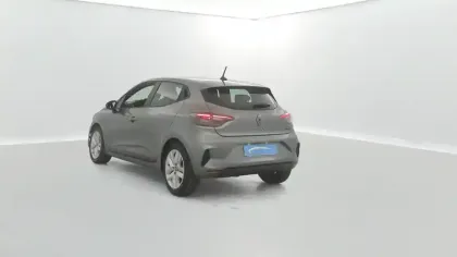 Photo 11 Renault Clio  E-Tech full hybrid 145 ch GSR2