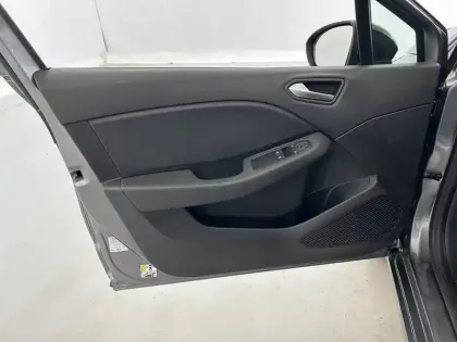 Photo 19 Renault Clio  E-Tech full hybrid 145 ch GSR2