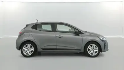 Photo 14 Renault Clio  E-Tech full hybrid 145 ch GSR2