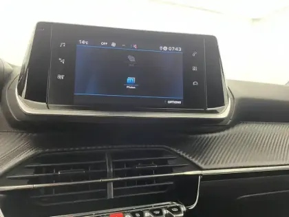 Photo 19 Peugeot 2008  PureTech 100 S&S BVM6