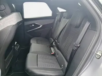Photo 11 Peugeot 3008  Hybrid 136 e-DCS6