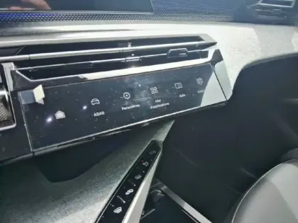 Photo 20 Peugeot 3008  Hybrid 136 e-DCS6