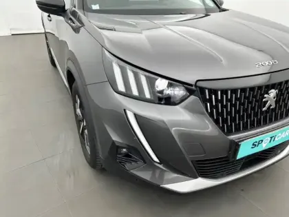 Photo 15 Peugeot 2008  PureTech 130 S&S EAT8