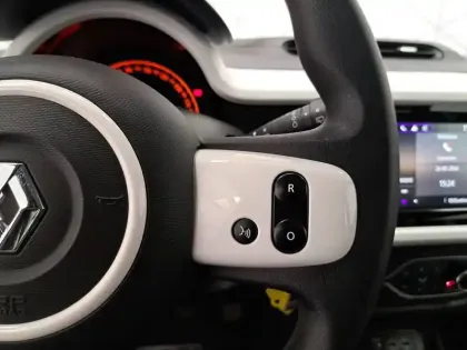 Photo 29 Renault Twingo  III SCe 65