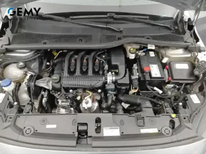 Photo 11 Peugeot 208  PureTech 75 S&S BVM5