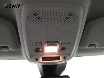 Photo 14 Peugeot 208  PureTech 75 S&S BVM5