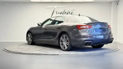 Photo 28 Maserati Ghibli  3.0 V6 350