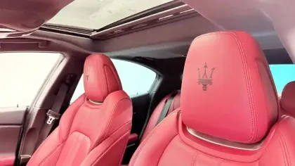 Photo 38 Maserati Ghibli  3.0 V6 350