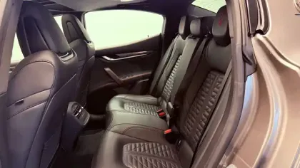 Photo 14 Maserati Ghibli  3.0 V6 350