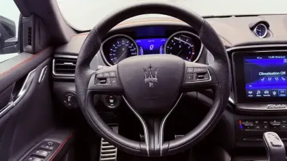 Photo 11 Maserati Ghibli  3.0 V6 350