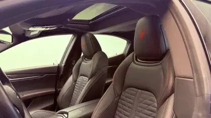 Photo 18 Maserati Ghibli  3.0 V6 350