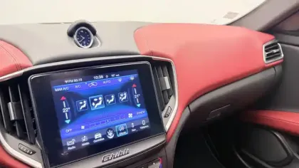 Photo 39 Maserati Ghibli  3.0 V6 350