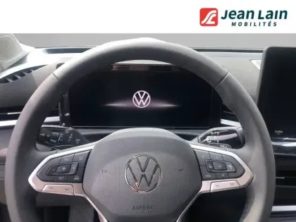 Photo 11 Volkswagen T-roc  1.5 eTSI EVO2 Hybrid 116 ch DSG7