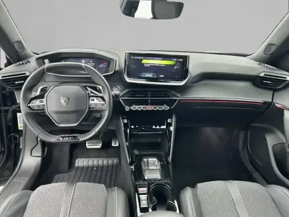 Photo 52 Peugeot 2008  PureTech 130 S&S EAT8