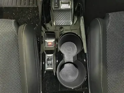 Photo 41 Peugeot 2008  PureTech 130 S&S EAT8