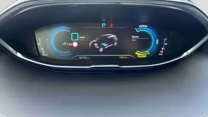 Photo 18 Peugeot 3008  Hybrid 225 e-EAT8