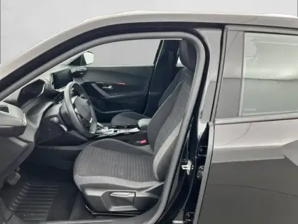 Photo 10 Peugeot 2008  Electrique 136 ch