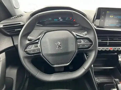 Photo 8 Peugeot 2008  Electrique 136 ch
