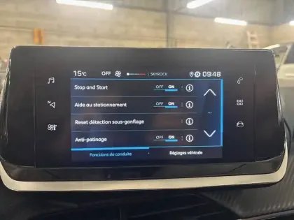 Photo 14 Peugeot 208  PureTech 100 S&S BVM6