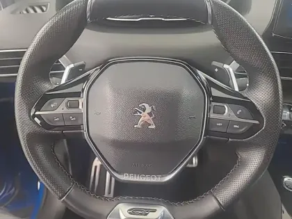 Photo 8 Peugeot 3008  Hybrid 225 e-EAT8
