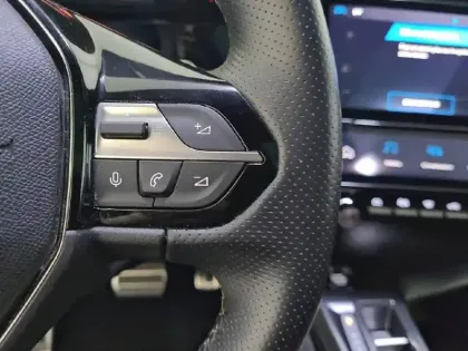 Photo 48 Peugeot 408  PHEV 225 e-EAT8