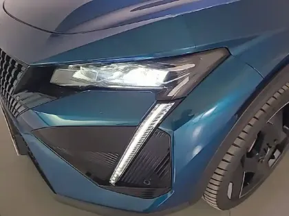 Photo 40 Peugeot 408  PHEV 225 e-EAT8