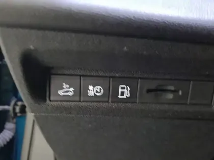 Photo 49 Peugeot 408  PHEV 225 e-EAT8
