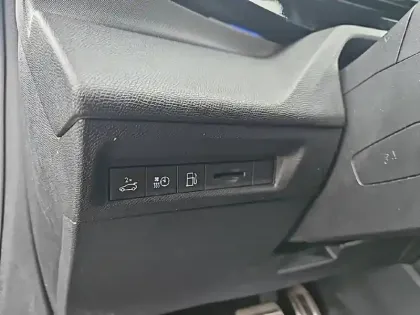 Photo 21 Peugeot 408  PHEV 225 e-EAT8