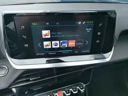 Photo 17 Peugeot 208  Electrique 50 kWh 136ch