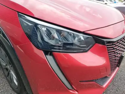 Photo 15 Peugeot 208  Electrique 50 kWh 136ch