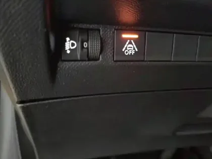 Photo 45 Peugeot 208  Electrique 50 kWh 136ch