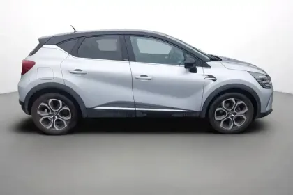 Photo 6 Renault Captur  E-Tech Plug-in 160 - 21