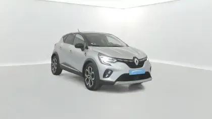 Photo 16 Renault Captur  E-Tech Plug-in 160 - 21