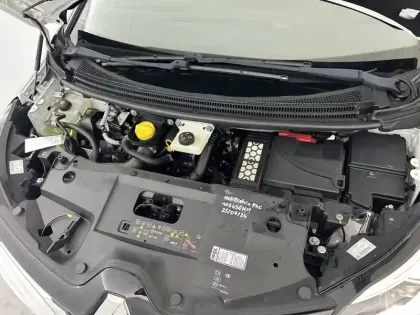 Photo 35 Renault Scenic  dCi 110 Energy