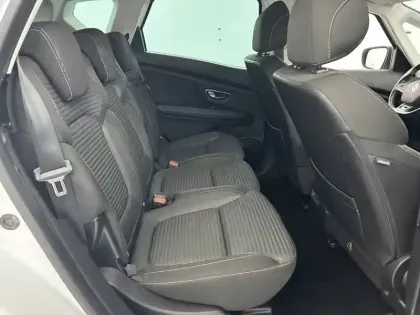 Photo 24 Renault Scenic  dCi 110 Energy