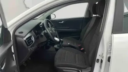 Photo 14 Kia Stonic  1.0 T-GDi 100 ch BVM6