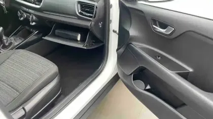 Photo 28 Kia Stonic  1.0 T-GDi 100 ch BVM6