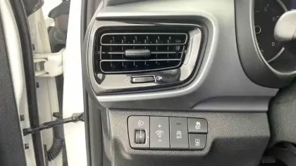 Photo 23 Kia Stonic  1.0 T-GDi 100 ch BVM6