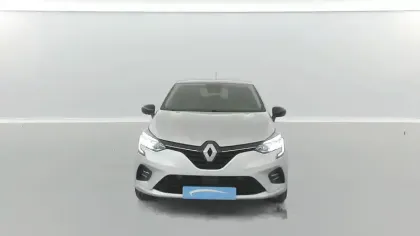 Photo 15 Renault Clio  E-Tech full hybrid 145
