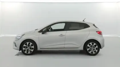 Photo 10 Renault Clio  E-Tech full hybrid 145