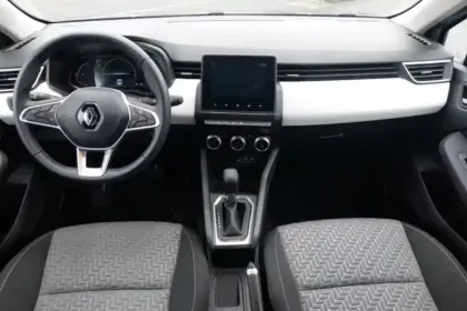 Photo 8 Renault Clio  E-Tech full hybrid 145