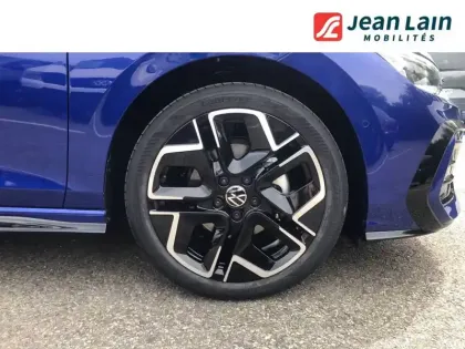 Photo 8 Volkswagen Golf  1.5 eTSI EVO2 150 DSG7