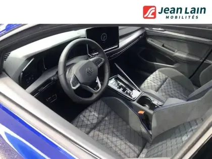 Photo 10 Volkswagen Golf  1.5 eTSI EVO2 150 DSG7