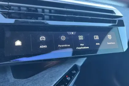 Photo 22 Peugeot 3008  Electrique 210 ch 73 kWh