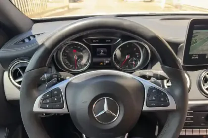 Photo 12 Mercedes GLA  200 d 7-G DCT A 4-Matic
